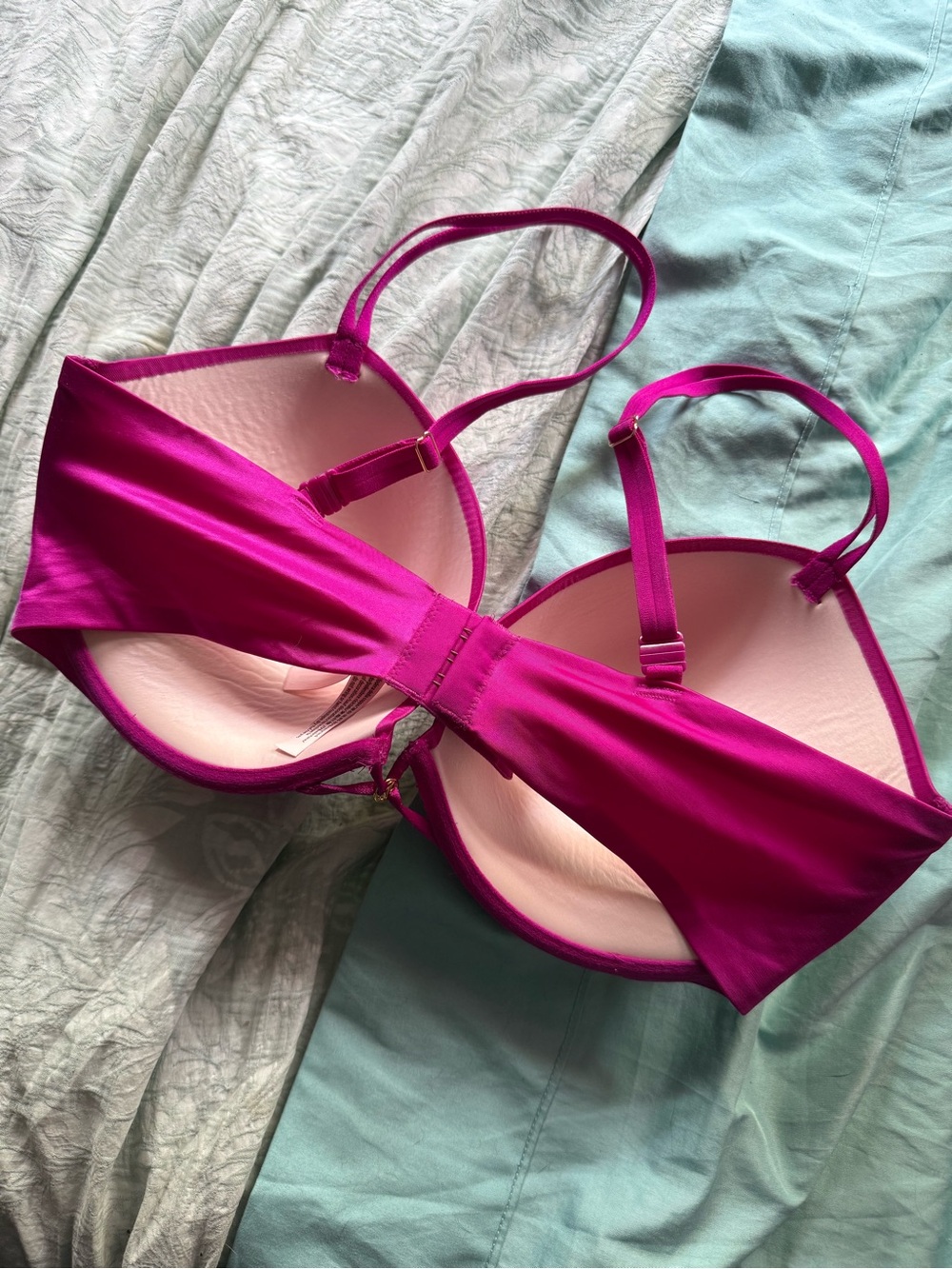 Victoria’s Secret Very Sexy Push Up Magenta Pink Fuchsia Bra 36DDD/F - Picture 3 of 6